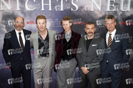 Filmpremiere 'Im Westen nichts Neues' in Berlin