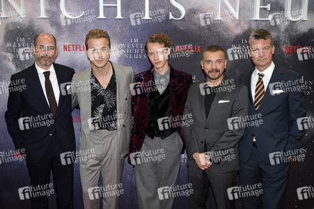 Filmpremiere 'Im Westen nichts Neues' in Berlin