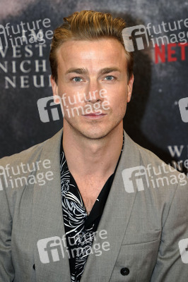 Filmpremiere 'Im Westen nichts Neues' in Berlin