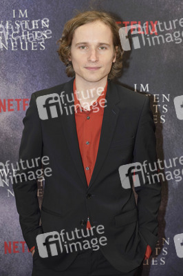 Filmpremiere 'Im Westen nichts Neues' in Berlin