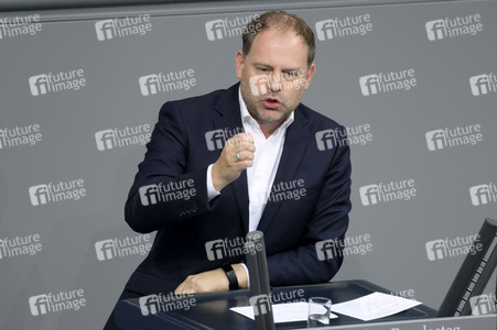 57. Sitzung des Deutschen Bundestages in Berlin