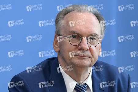 Bundespressekonferenz Großforschungszentren in der Lausitz in Berlin