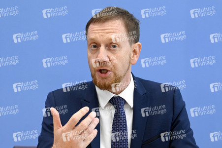 Bundespressekonferenz Großforschungszentren in der Lausitz in Berlin