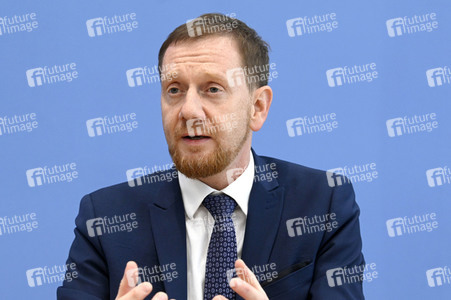 Bundespressekonferenz Großforschungszentren in der Lausitz in Berlin