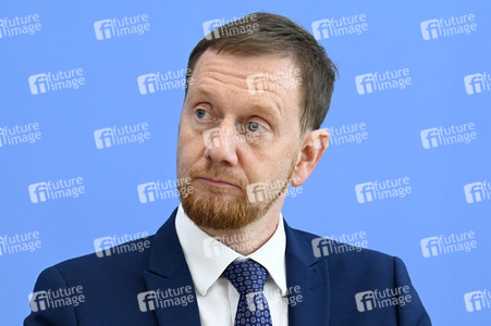 Bundespressekonferenz Großforschungszentren in der Lausitz in Berlin