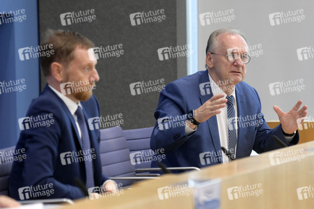 Bundespressekonferenz Großforschungszentren in der Lausitz in Berlin