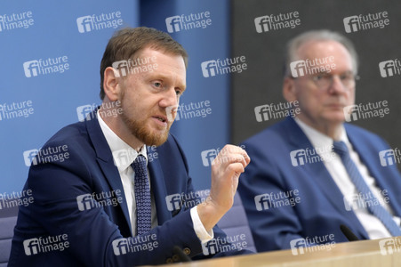 Bundespressekonferenz Großforschungszentren in der Lausitz in Berlin