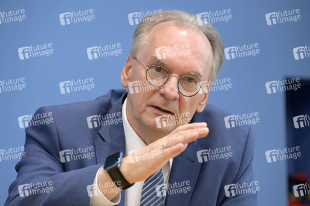 Bundespressekonferenz Großforschungszentren in der Lausitz in Berlin