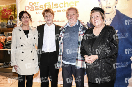 Filmpremiere 'Der Passfälscher' in München