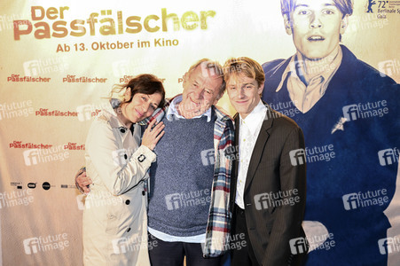 Filmpremiere 'Der Passfälscher' in München