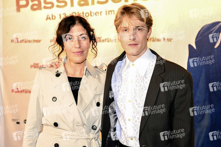 Filmpremiere 'Der Passfälscher' in München