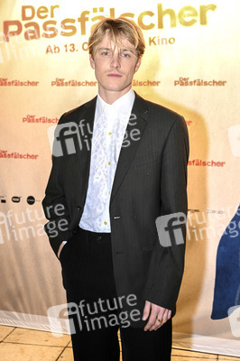 Filmpremiere 'Der Passfälscher' in München