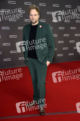 Festivaleröffnung und Filmpremiere 'Wir sind dann wohl die Angehörigen', Filmfest Hamburg 2022
