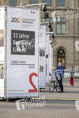 Aufbau für den Tag der Deutschen Einheit 2022 in Erfurt