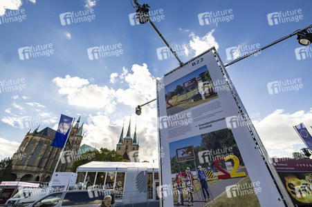 Aufbau für den Tag der Deutschen Einheit 2022 in Erfurt