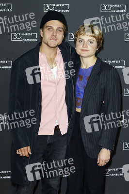 Filmpremiere 'Aus meiner Haut', Filmfest Hamburg 2022