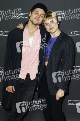 Filmpremiere 'Aus meiner Haut', Filmfest Hamburg 2022