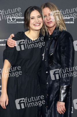 Filmpremiere 'In einem Land, das es nicht mehr gibt', Filmfest Hamburg 2022