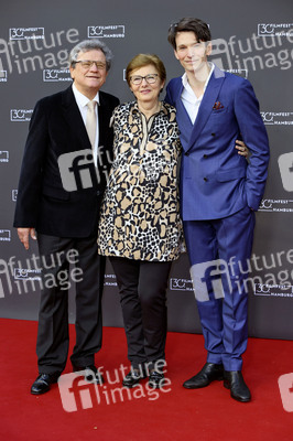 Filmpremiere 'In einem Land, das es nicht mehr gibt', Filmfest Hamburg 2022