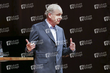Lit.Cologne 2022 Spezial mit Ferdinand von Schirach in Köln