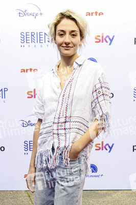 Festivaleröffnung und Staffel 2 Premiere 'Die Discounter',  Seriencamp Festival 2022 in München