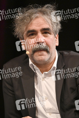 Lit.Cologne 2022 Spezial mit Michel Friedmann, Deniz Yücel und Nina Kunzendorf in Köln
