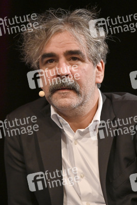 Lit.Cologne 2022 Spezial mit Michel Friedmann, Deniz Yücel und Nina Kunzendorf in Köln