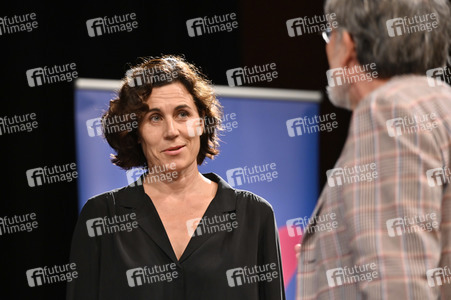 Lit.Cologne 2022 Spezial mit Michel Friedmann, Deniz Yücel und Nina Kunzendorf in Köln