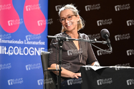 Lit.Cologne 2022 Spezial mit Susanne Abel und Vera Teltz in Köln