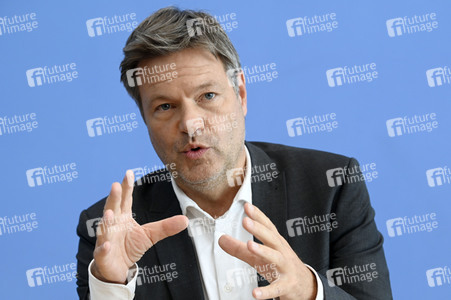 Bundespressekonferenz Vorstellung der Herbstprojektion in Berlin