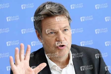 Bundespressekonferenz Vorstellung der Herbstprojektion in Berlin