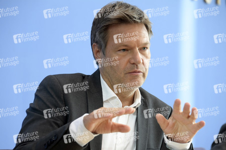 Bundespressekonferenz Vorstellung der Herbstprojektion in Berlin