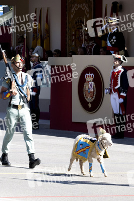 Militärparade zum spanischen Nationalfeiertag in Madrid