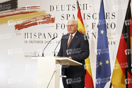 Bundespräsident Steinmeier und König Felipe VI. beim Deutsch-Spanischen Forum in Berlin