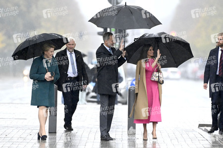 König Felipe VI. und Königin Letizia von Spanien am Brandenburger Tor in Berlin