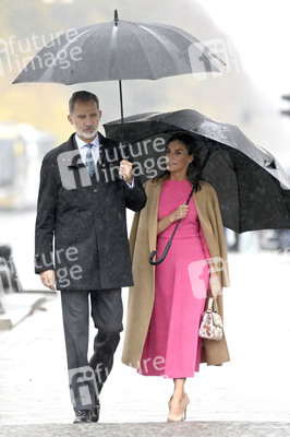 König Felipe VI. und Königin Letizia von Spanien am Brandenburger Tor in Berlin