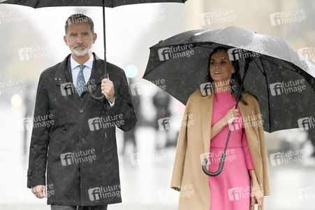 König Felipe VI. und Königin Letizia von Spanien am Brandenburger Tor in Berlin