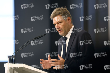 Robert Habeck beim Deutsch-Spanischen Forum in Berlin