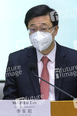 Pressekonferenz mit John Lee Ka-chiu in Hongkong