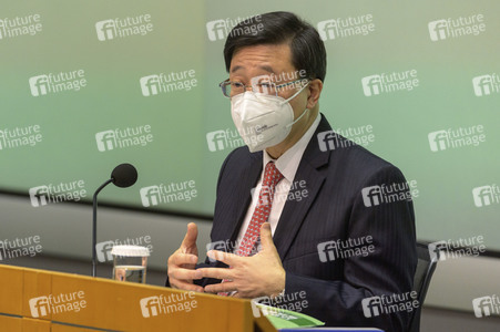 Pressekonferenz mit John Lee Ka-chiu in Hongkong
