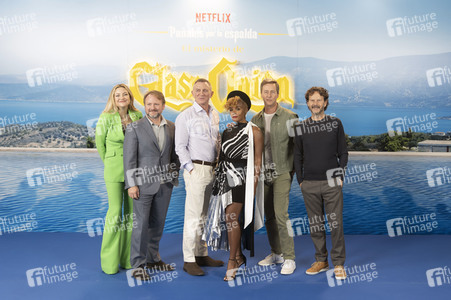 Photocall 'Glass Onion: A Knives Out Mystery' in Madrid
