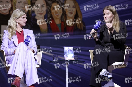 Maja Göpel und Theresia Enzensberger auf der Frankfurter Buchmesse 2022