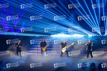 TV-Show 'Das große Schlagerjubiläum 2022 - Auf die nächsten 100!' in Leipzig