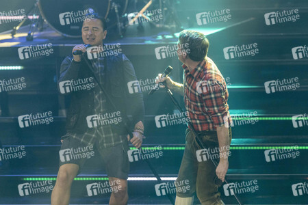 TV-Show 'Das große Schlagerjubiläum 2022 - Auf die nächsten 100!' in Leipzig