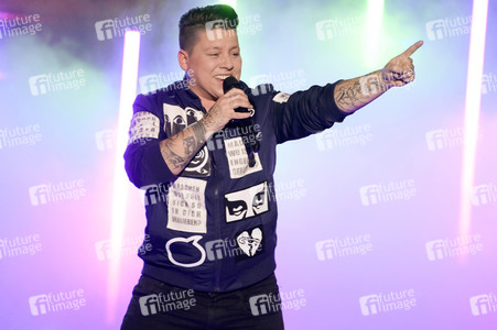 TV-Show 'Das große Schlagerjubiläum 2022 - Auf die nächsten 100!' in Leipzig