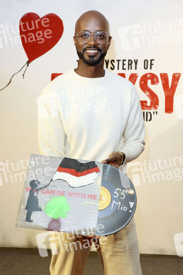 Charity Event in der Banksy Ausstellung in Hamburg