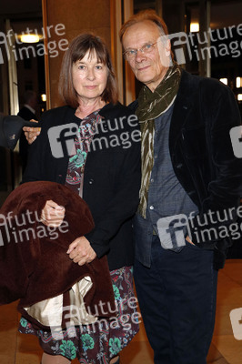 Theaterpremiere 'Marie-Antoinette oder Kuchen für alle!' in Berlin