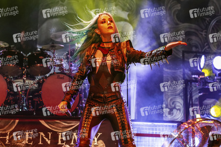 Konzert von Arch Enemy in Hamburg