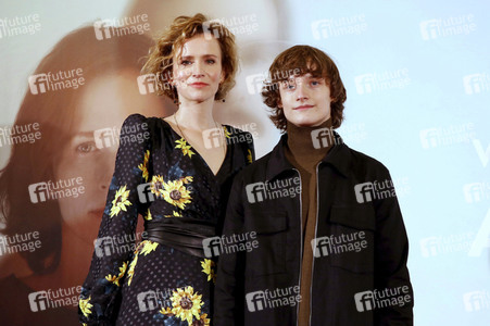 Filmpremiere 'Wir sind dann wohl die Angehörigen' in Berlin