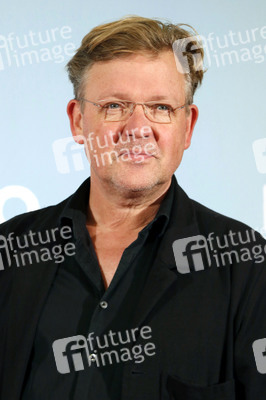 Filmpremiere 'Wir sind dann wohl die Angehörigen' in Berlin